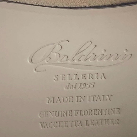 Boldrini large tote. New with tag comes with a designer scarf if u spend $400. - Picture 11 of 13